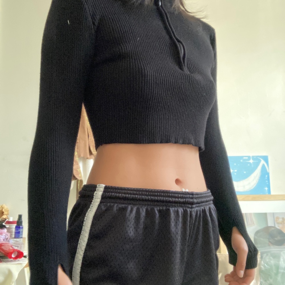 Shekou cropped knit top